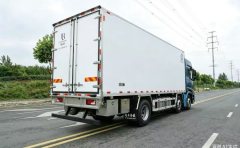 Foton Auman 5 480 hp 6X2 7.8 m - фото 4