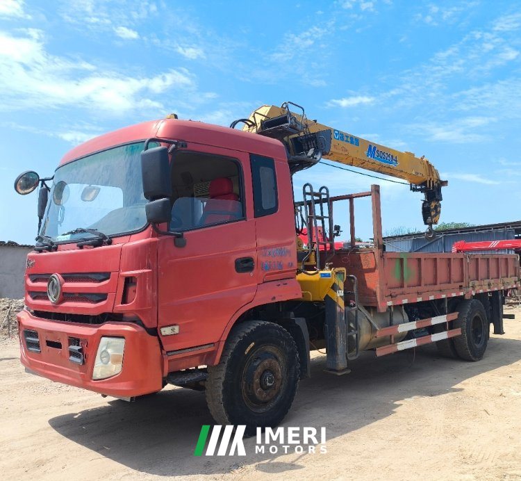 2018 Dongfeng 180 hp 6X2 5.8 m