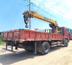 Dongfeng 180 hp 6X2 5.8 m - фото 5