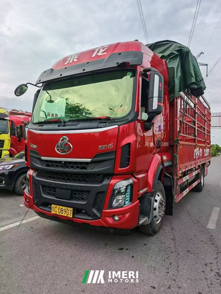 2025 Dongfeng Liuzhou Chenglong H5 320 hp 4X2 6.8 m