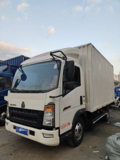 SINOTRUK HOWO Light Duty Truck Commander 140 hp 4X2 4.15 m - фото 1