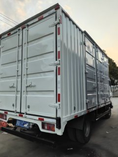 SINOTRUK HOWO Light Duty Truck Commander 140 hp 4X2 4.15 m - фото 6