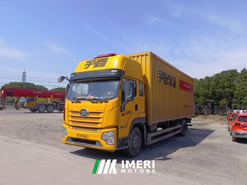 FAW Jiefang JK6 220 hp 4X2 8.3 m - грузовик из Китая