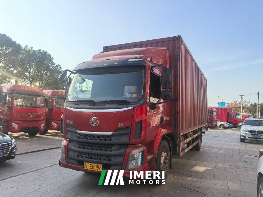 2020 Dongfeng Liuzhou Chenglong M3 185 hp 4X2 7.8 m