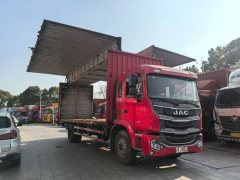 JAC Gallop Gelfa A5 220 hp 4X2 7.77 m - фото 3