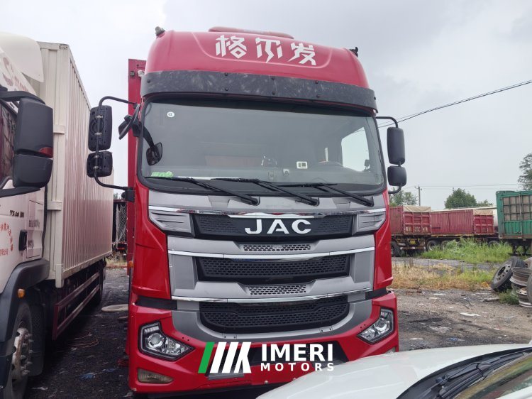 JAC Gallop Gelfa A5 290 hp 6X2 9.6 m - грузовик из Китая