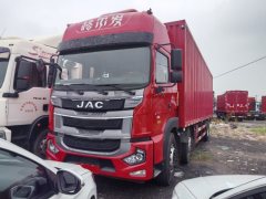 JAC Gallop Gelfa A5 290 hp 6X2 9.6 m - фото 2
