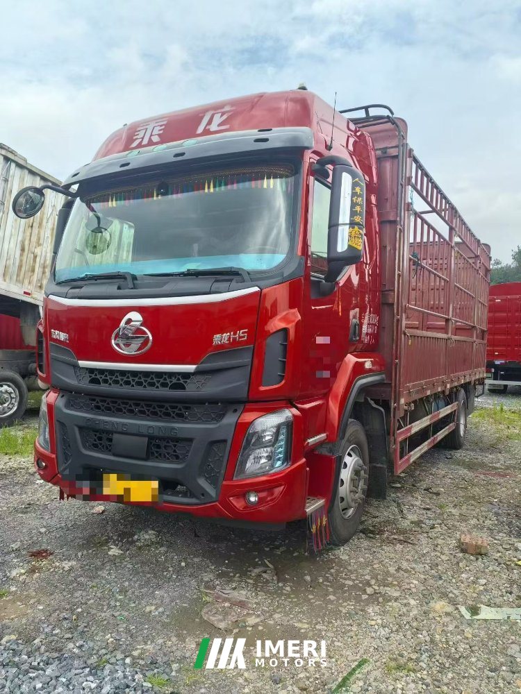 Dongfeng Liuzhou Chenglong H5 270 hp 4X2 6.8 m - грузовик из Китая