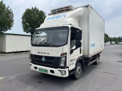 SINOTRUK HOWO Light Duty Truck Hanjiang 170 hp 4X2 4.15 m - фото 3