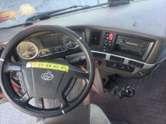 Dongfeng Liuzhou Chenglong H5 200 hp 4X2 8.3 m - фото 6