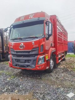Dongfeng Liuzhou Chenglong H5 240 hp 4X2 6.8 m - фото 1