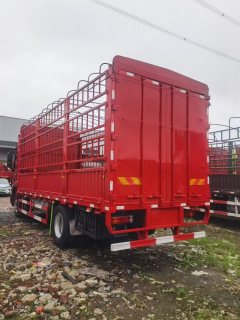 Dongfeng Liuzhou Chenglong H5 240 hp 4X2 6.8 m - фото 6