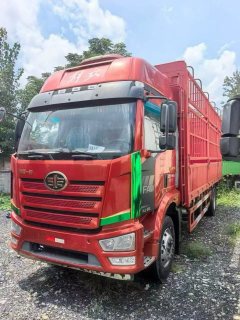 FAW Jiefang J6L 260 hp 4X2 6.75 m - фото 1