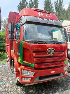 FAW Jiefang J6L 260 hp 4X2 6.75 m - фото 8