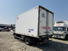 Foton Aumark S3 156 hp 4X2 4.08 m - фото 4