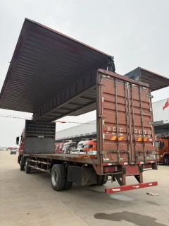 Dongfeng Tianlong 220 hp 4X2 9.6 m - фото 3
