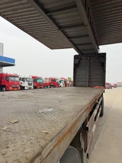 Dongfeng Tianlong 220 hp 4X2 9.6 m - фото 4