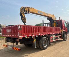 Dongfeng Liuzhou Chenglong M3 200 hp 6X2 5.8 m - фото 4