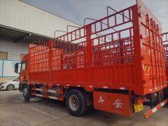 Sinotruk Sitrak G5 270 hp 6X2 6.8 m - фото 3