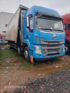 Dongfeng Liuzhou Chenglong H5 240 hp 4X2 9.6 m - фото 1
