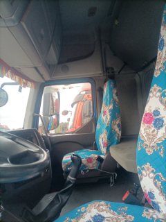 Dongfeng Liuzhou Chenglong H5 240 hp 4X2 9.6 m - фото 3