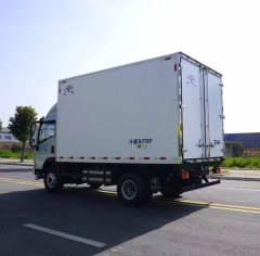 SINOTRUK HOWO Light Duty Truck Commander 180 hp 4X2 4.1 m - фото 8