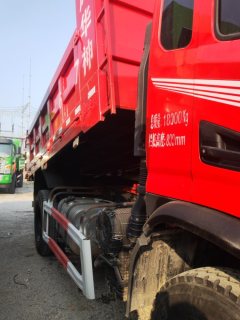 Dongfeng Huashen T3 200 hp 4X2 4.5 m - фото 4