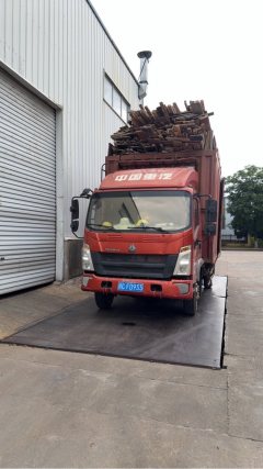 SINOTRUK HOWO Light Duty Truck Hanjiang 160 hp 4X2 3.85 m - фото 10