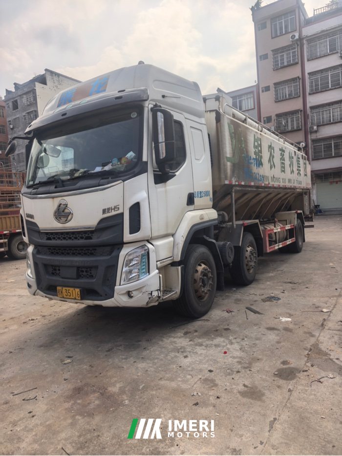 Dongfeng Liuzhou Chenglong H5 - грузовик из Китая
