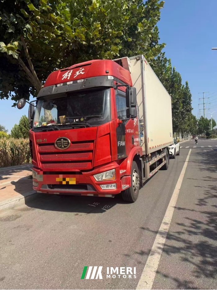 FAW Jiefang J6L 240 hp 4X2 6.8 m - грузовик из Китая