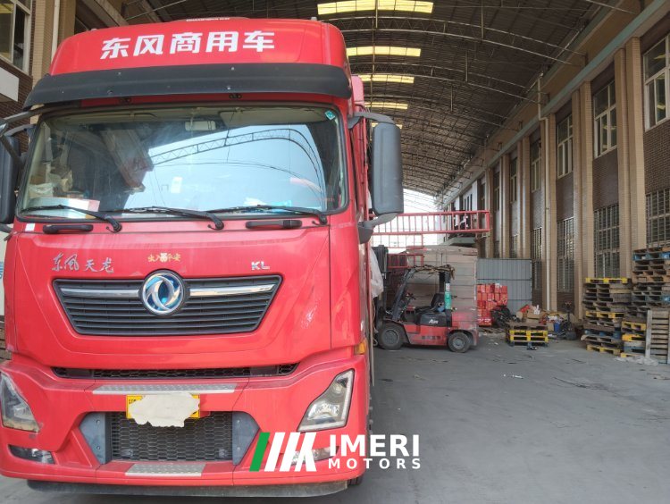 Dongfeng Tianlong KL 465 hp 8X4 9.6 m - грузовик из Китая