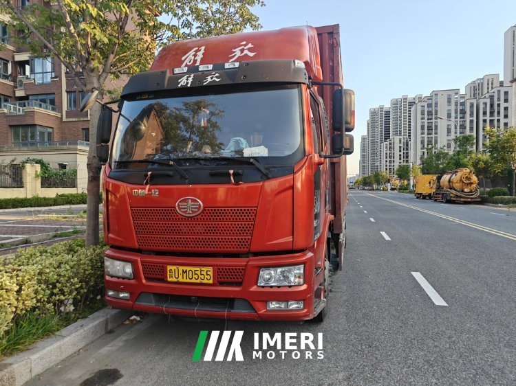 FAW Jiefang J6L 180 hp 4X2 6.75 m - грузовик из Китая