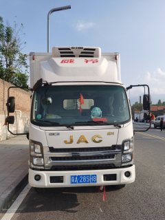 JAC M6 4X2 4.1 m - фото 2