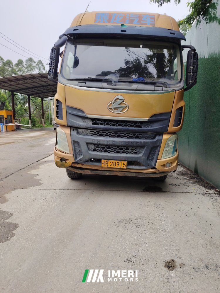 Dongfeng Liuzhou Chenglong H5 460 hp 6X4 - грузовик из Китая