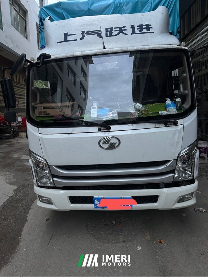 SAIC Yuejin Surpasses the C-Class 156 hp 4X2 4.17 m - грузовик из Китая