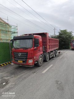 Dongfeng Huashen T5 300 hp 8X4 6.2 m - фото 3