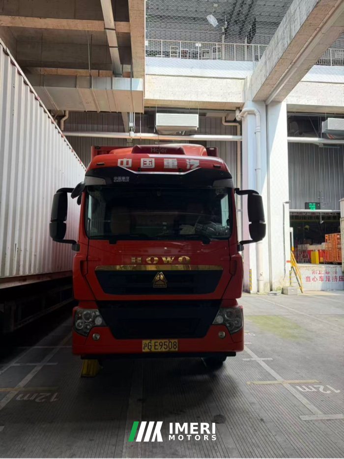 2025 Sinotruk HOWO TX7 270 hp 4X2 9.6 m