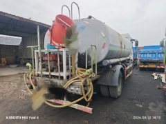 water truck / Dongfeng - фото 3