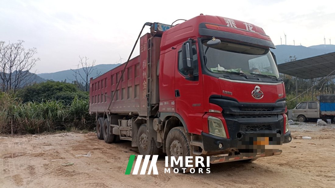 Dongfeng Liuzhou Chenglong H7 460 hp 8X4 8.2 m - грузовик из Китая