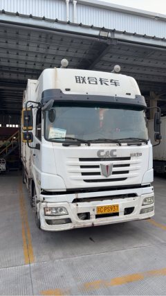 United Trucks E 270 hp 6X2 9.6 m - фото 4