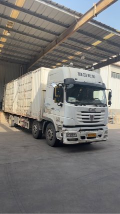 United Trucks E 270 hp 6X2 9.6 m - фото 6