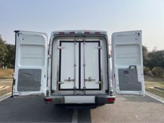 Iveco Daily 333 hp 4X2 3.3 m - фото 2