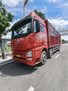 FAW Jiefang JH6 350 hp 6X2 9.5 m - фото 1