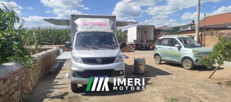 Foton V2 122 hp 4X2 3.3 m - грузовик из Китая