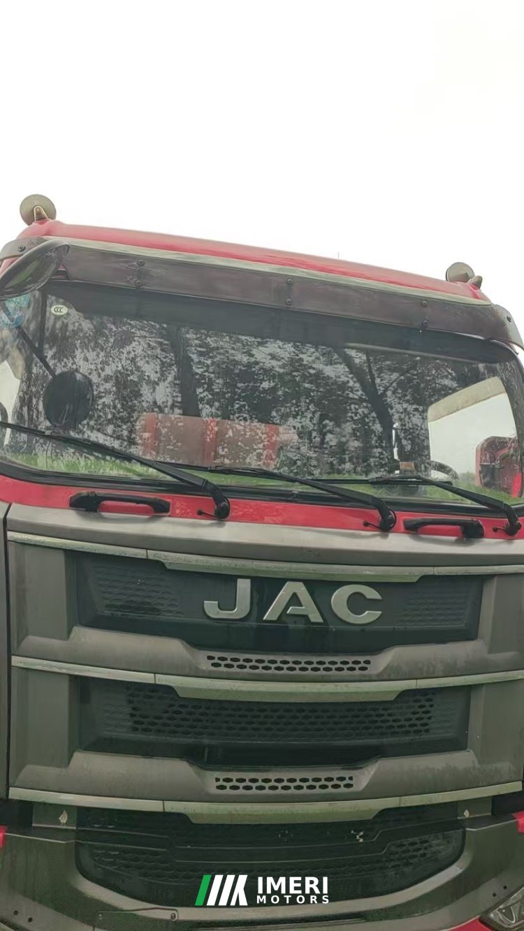 JAC Gallop A6 240 hp 6X2 6.8 m - грузовик из Китая
