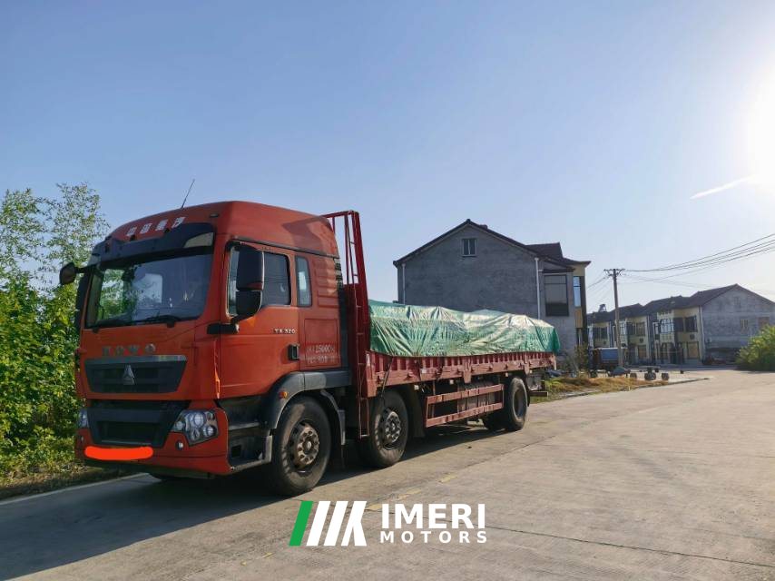 Sinotruk HOWO TX7 320 hp 6X2 7.8 m - грузовик из Китая