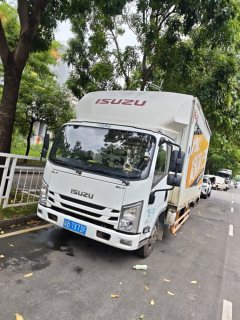 Jiangxi Isuzu EC 127 hp 4X2 4.2 m - фото 1