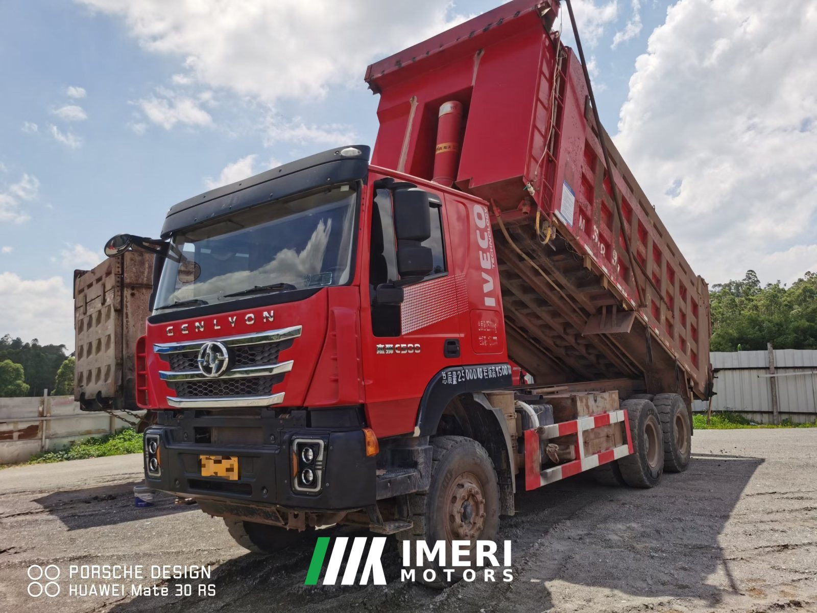 2022 SAIC Hongyan Genlyon 560 hp 6X4 6 m