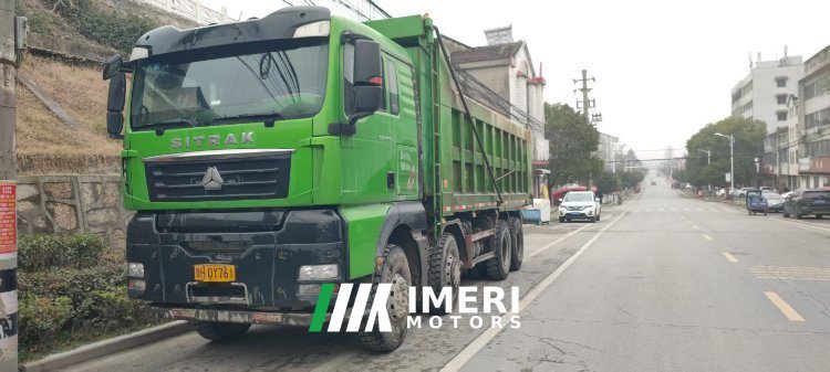 2021 Sinotruk Sitrak G7 400 hp 8X4 6.8 m