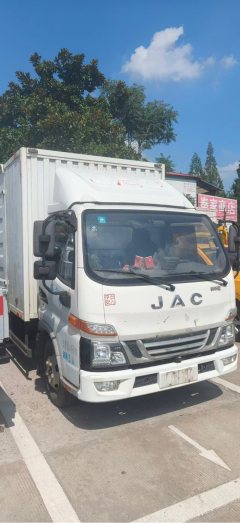 JAC Shuailing E 132 hp 4X2 4.15 m - фото 1